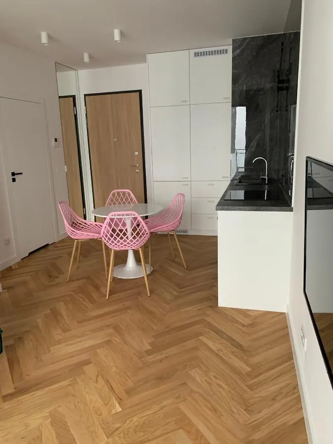 Apartamenty Wola Goleszowska Varşova Daire