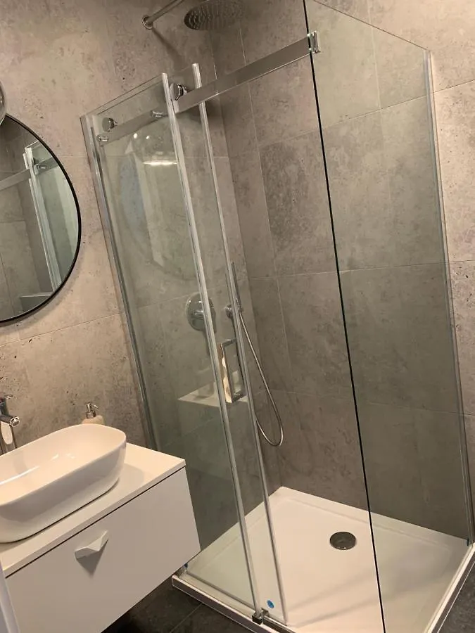 Apartamenty Wola Goleszowska Varşova 0*,  Polonya